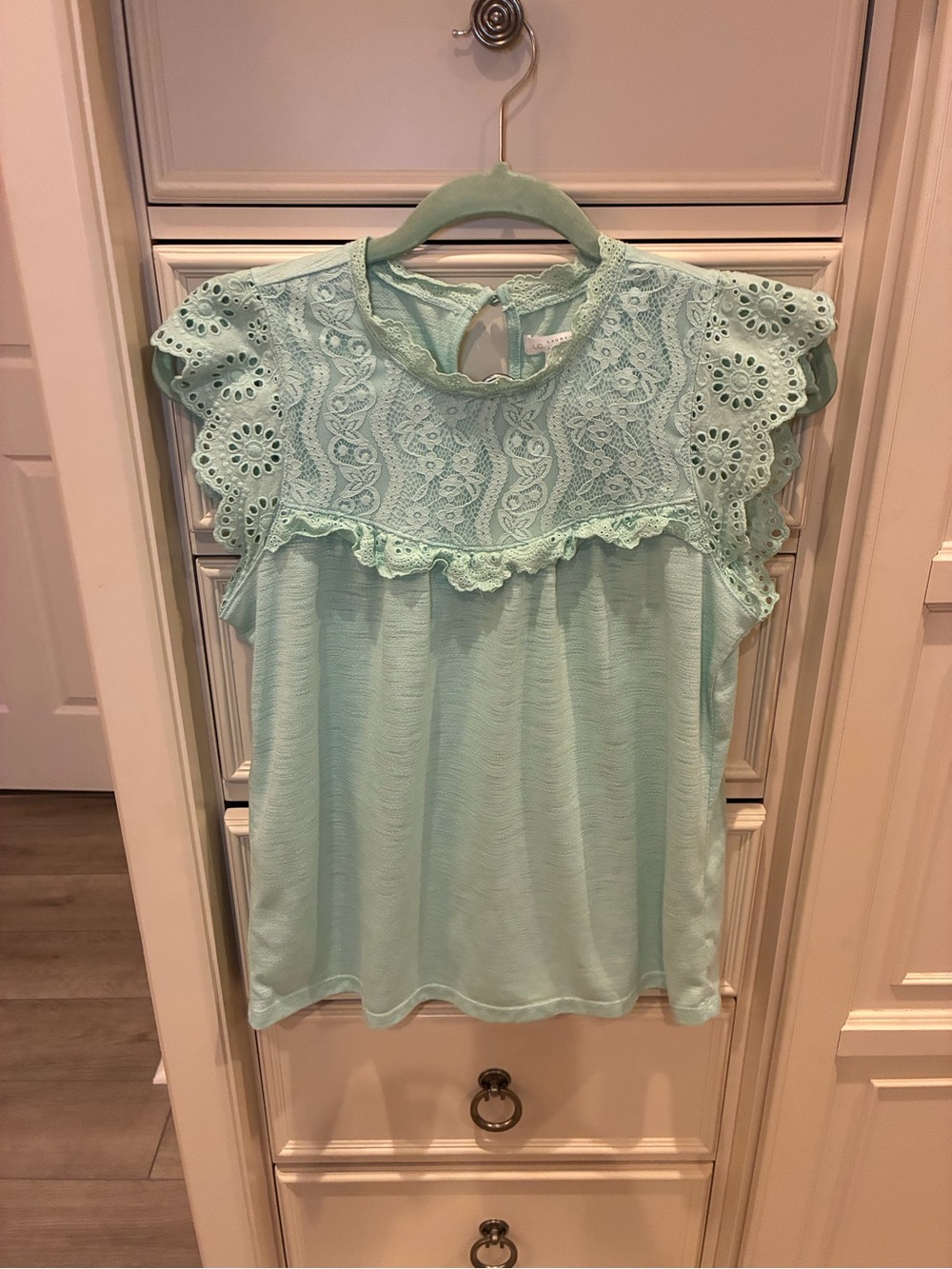 LC Lauren Conrad Mint Lace Yoke Flutter Sleeve Blouse